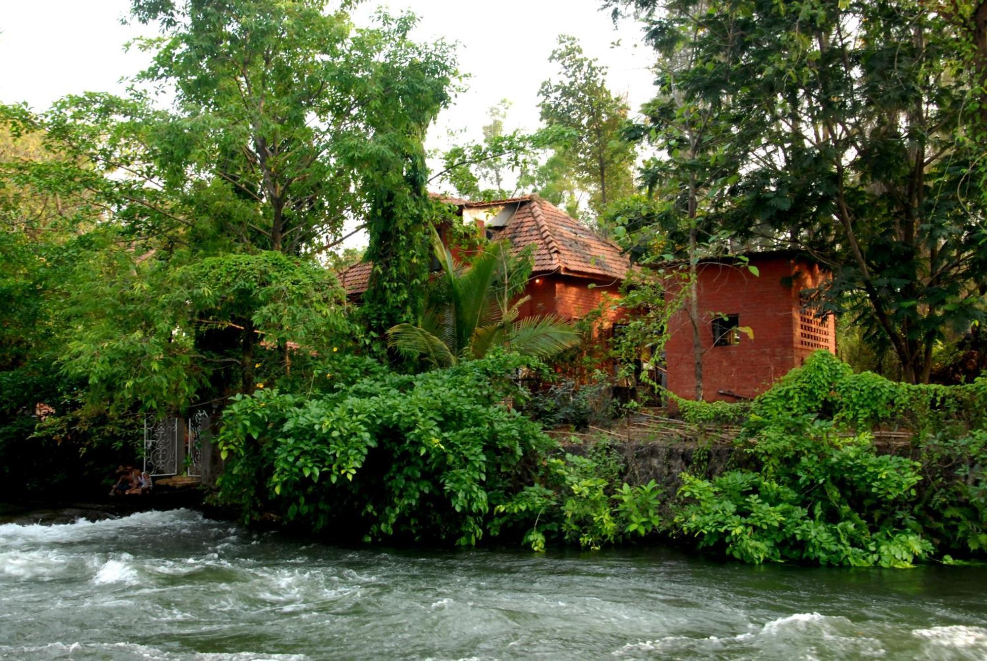 The Rippling Edge - River Front Property Karjat Esterno foto